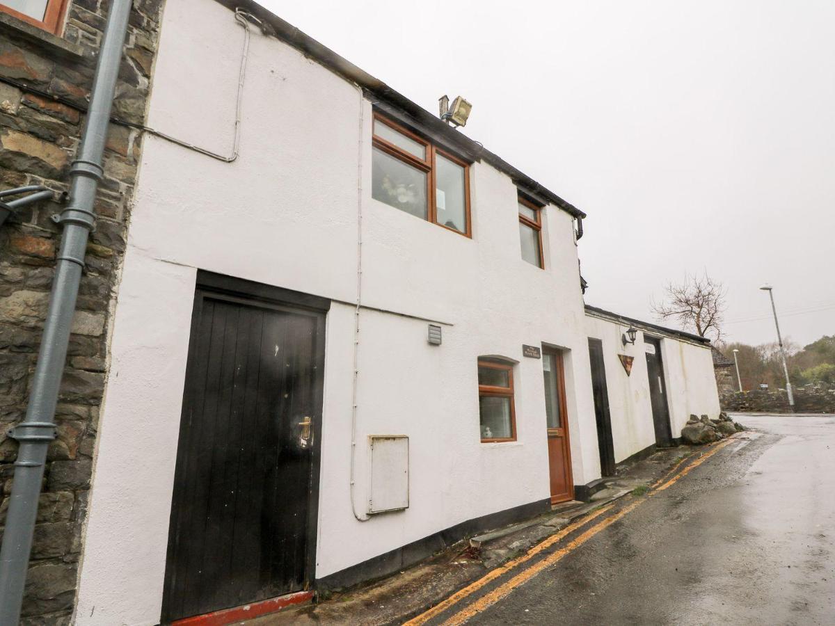 Triangle Inn Coachouse Rhayader Exterior photo